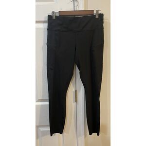 Athleta Women's Black‎ Cropped Leggings Sz M Zipper Pockets